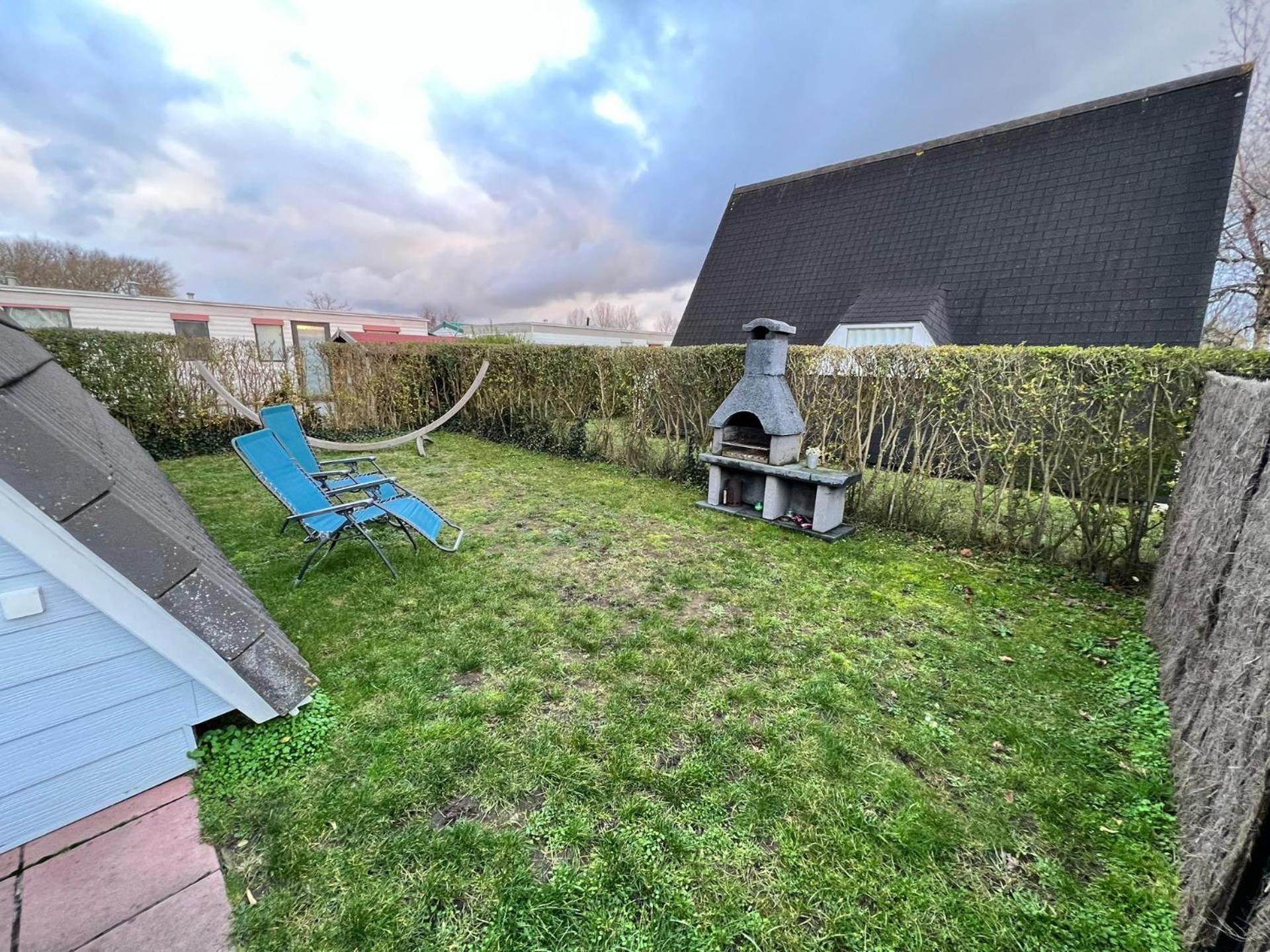 Gezellige Chalet In Nieuwpoort - Opkuis Inbegrepen In De Prijs Oostduinkerke Bagian luar foto