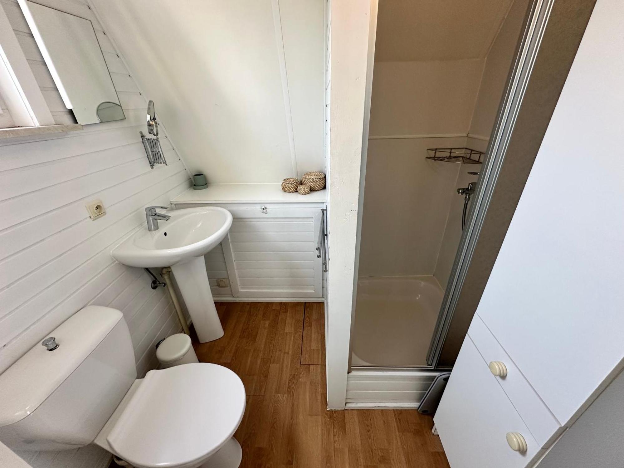 Gezellige Chalet In Nieuwpoort - Opkuis Inbegrepen In De Prijs Oostduinkerke Bagian luar foto