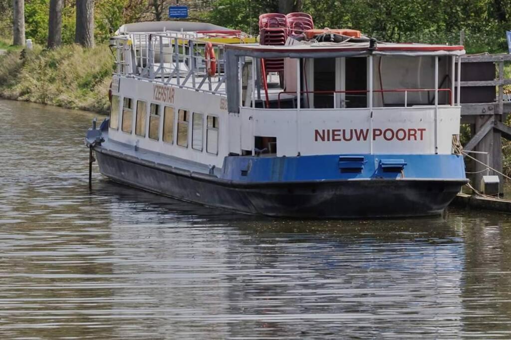 Gezellige Chalet In Nieuwpoort - Opkuis Inbegrepen In De Prijs Oostduinkerke Bagian luar foto